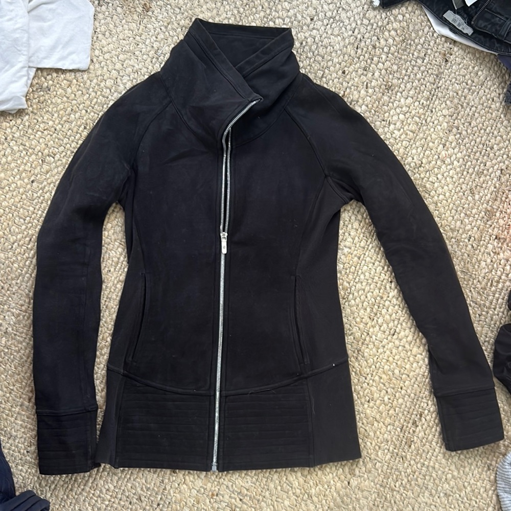 Black lululemon full zip scuba
